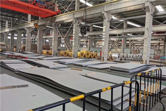 BA 1500*3000mm 2B Kaplama Paslanmaz Çelik AISI SUS Sıcak Haddelenmiş Sac