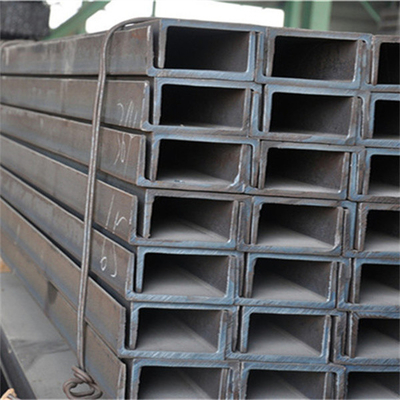 Q355 63*40*4.8mm Karbon Çelik Kanal Kirişi EN Döşeme U Kanal Çelik