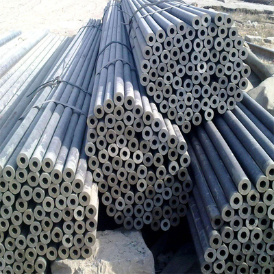 Q345B SUS Parlak Dikişsiz Siyah Çelik Boru 57mm OD 9mm Kalın AISI Tüp