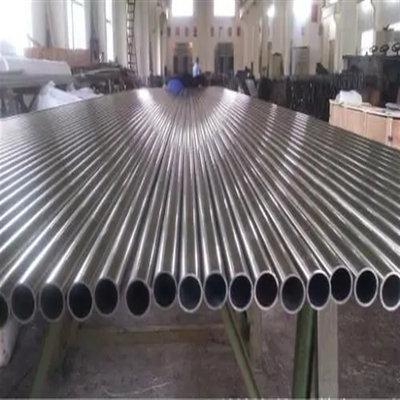 AISI 2mm 304 Paslanmaz Çelik Borular Sanayi Kullanımı Sıcak Haddelenmiş 38mm Beyaz Renk