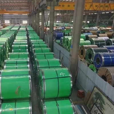 316 Sıcak olarak yuvarlanmış paslanmaz çelik bobinleri embossed kaymaz mutfak binası 1.4mm kalınlığı 1625mm genişliği ASTM